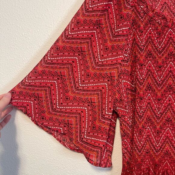 Catherine’s Chevron Printed Blouse Size 2X - Picture 2 of 8